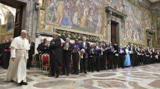 10-Ai Membri del Corpo Diplomatico accreditato presso la Santa Sede per la presentazione degli auguri per il nuovo anno