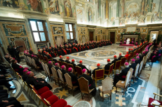 2-Metting with the Roman Curia on the occasion of the presentation of Christmas greetings 