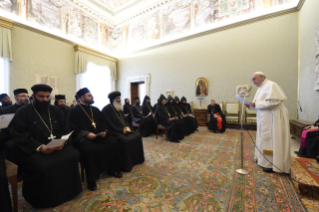 4-A una delegación de sacerdotes y monjes de las Iglesias ortodoxas orientales