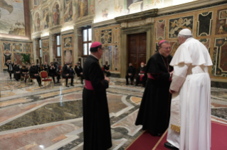 8-Alle Delegazioni che offrono il Presepio e l'albero di Natale in Piazza San Pietro