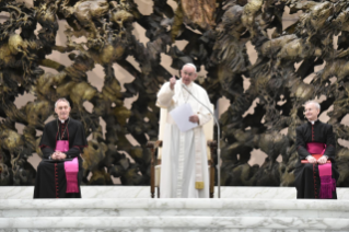 0-Aos funcionários da Santa Sé e do Estado da Cidade do Vaticano para as felicitações de Natal 