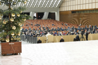 6-Au personnel du Saint-Siège et de l'État de la Cité du Vatican pour les vœux de Noël