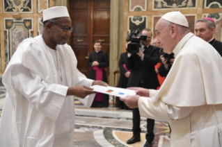 3-Address of His Holiness for the Presentation of the Credential Letters by the Ambassadors of Seychelles, Mali, Andorra, Kenya, Latvia and Niger