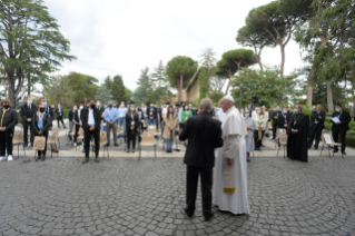 3-Le Pape François préside la récitation du chapelet