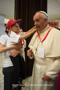 15-Incontro con i partecipanti all'Iniziativa "Il Treno dei Bambini" promossa dal Pontificio Consiglio della Cultura