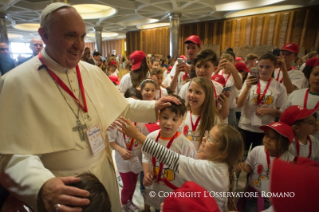 16-Incontro con i partecipanti all'Iniziativa "Il Treno dei Bambini" promossa dal Pontificio Consiglio della Cultura