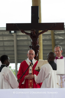 8-Viaje apostólico: Santa Misa por los mártires de Uganda 
