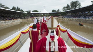 17-Viaje apostólico: Santa Misa por los mártires de Uganda 