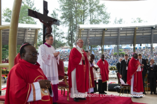 31-Viaje apostólico: Santa Misa por los mártires de Uganda 