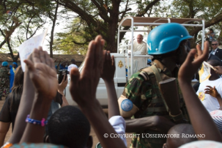 1-Apostolische Reise: Begegnung mit der muslimischen Gemeinde in Bangui