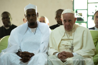 5-Voyage apostolique : Rencontre avec la communaut&#xe9; musulmane &#xe0; à Bangui