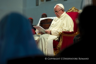 18-Apostolische Reise: Begegnung mit Priestern, Ordensleuten und Seminaristen in der Kathedrale