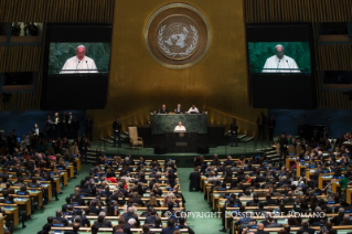 16-Voyage apostolique: Rencontre avec les membres de l'Assemblée générale de l'Organisation des Nations Unies