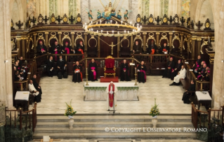 12-Voyage apostolique : Célébration des vêpres avec les prêtres, les religieux, les religieuses et les séminaristes 