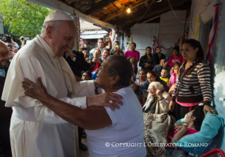 6-Viagem Apostólica: Visita à População de Bañado Norte