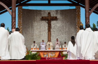 24-Apostolic Journey: Holy Mass in Christ the Redeemer Square (Santa Cruz de la Sierra)