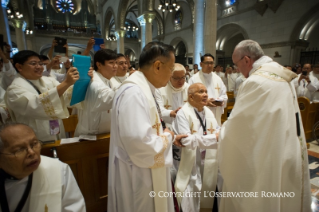 3-Sri Lanka - Philippines : Messe avec les &#xe9;v&#xea;ques, les pr&#xea;tres, les religieuses et les religieux 