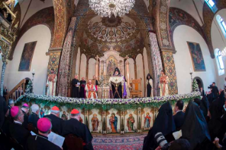 17-Viaje apostólico a Armenia: Visita de oración a la Catedral Apostólica