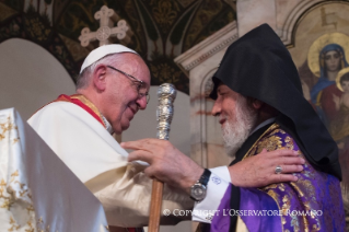 12-Viaje apostólico a Armenia: Visita de oración a la Catedral Apostólica