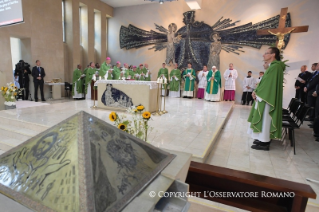 1-Apostolische Reise nach Georgien und Aserbaidschan: Eucharistiefeier in der Mariä-Empfängnis-Kirche 