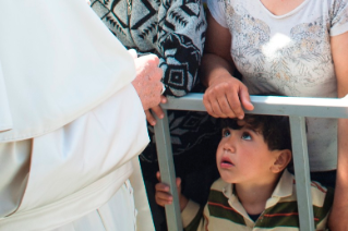 7-Visita Apostólica a Lesbos (Gr&#xe9;cia): Encontro com os refugiados 