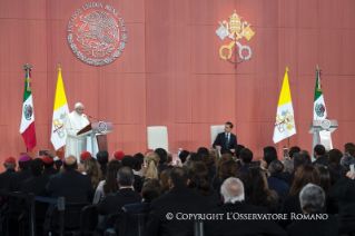 6-Apostolische Reise nach Mexiko: Begegnung mit den Vertretern der Regierung und des öffentlichen Lebens, sowie mit dem Diplomatischen Korps