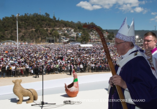 12-Viaggio Apostolico: Santa Messa con le comunità indigene del Chiapas 