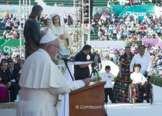 17-Apostolic Journey to Mexico: Meeting with families in the &#x201c;V&#xed;ctor Manuel Reyna&#x201d; stadium