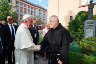 5-Viaggio Apostolico in Polonia: Preghiera del Santo Padre nella Basilica di san Francesco a Cracovia