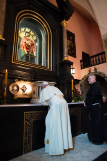 0-Apostolische Reise nach Polen: Gebet des Heiligen Vaters in der Basilika des hl. Franziskus in Krakau