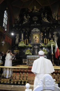 19-Viaggio Apostolico in Polonia: Santa Messa in occasione del 1050° anniversario del Battesimo della Polonia