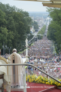 22-Viaggio Apostolico in Polonia: Santa Messa in occasione del 1050° anniversario del Battesimo della Polonia