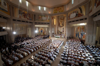 22-Apostolic Journey to Poland: Holy Mass with Priests, Men and Women Religious, Consecrated Persons and Polish Seminarians&#xa0;gathered in St John Paul II Shrine
