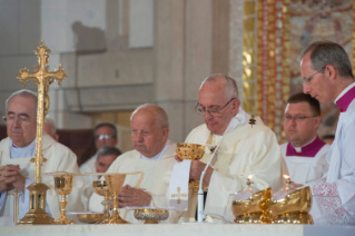 23-Apostolic Journey to Poland: Holy Mass with Priests, Men and Women Religious, Consecrated Persons and Polish Seminarians&#xa0;gathered in St John Paul II Shrine