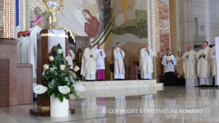 8-Apostolic Journey to Poland: Holy Mass with Priests, Men and Women Religious, Consecrated Persons and Polish Seminarians&#xa0;gathered in St John Paul II Shrine