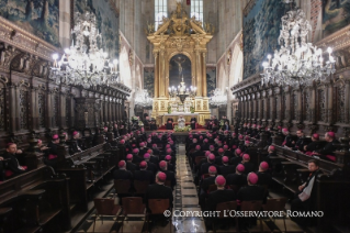10-Viaje apostólico a Polonia: Encuentro con los obispos polacos en la Catedral de Cracovia