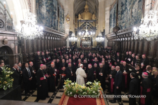 12-Viaje apostólico a Polonia: Encuentro con los obispos polacos en la Catedral de Cracovia