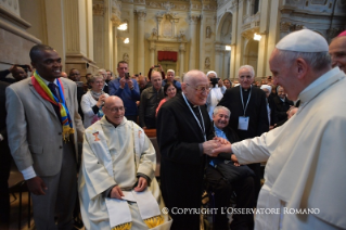 13-Visite pastorale à Bologne : Rencontre avec les prêtres, les religieux, les séminaristes du Séminaire régional et les diacres permanents