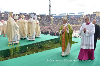 0-Pastoralbesuch in Cesena und Bologna: Feier der heiligen Messe