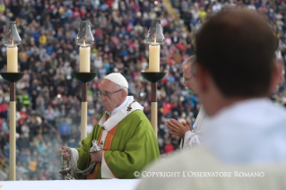 6-Pastoralbesuch in Cesena und Bologna: Feier der heiligen Messe