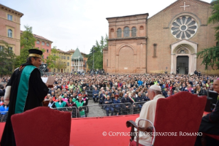 5-Pastoral Visit to Bologna: Encounter with students and representatives of the Academic world