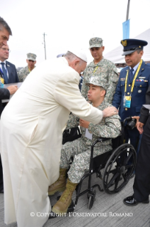 5-Viagem Apostólica à Colômbia: Palavras do Santo Padre a um grupo de veteranos, militares e agentes da polícia no Aeroporto Militar de CATAM