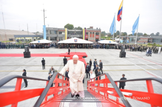 6-Viaggio Apostolico in Colombia: Parole ai militari e alle forze dell'ordine nell'Aeroporto Militare CATAM