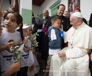 13-Apostolic Journey to Colombia: Encounter in "Hogar San José" children's home