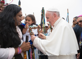 23-Voyage apostolique en Colombie : Messe sur le Terrain Catama