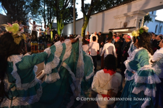 1-Viaggio Apostolico in Colombia: Arrivo alla Nunziatura Apostolica