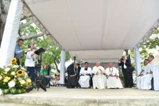 0-Viaggio Apostolico in Colombia: Benedizione della prima pietra delle case per i senzatetto e dell&#x2019;Opera Talitha Qum  
