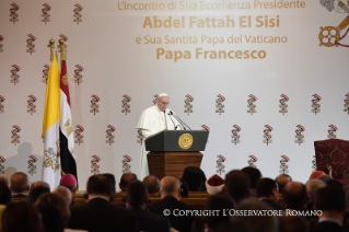 2-Viaje apostólico a Egipto: Encuentro con las autoridades