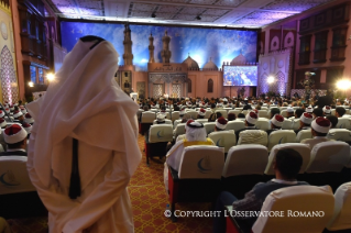 1-Apostolic Journey to Egypt: to the participants in the International Peace Conference
