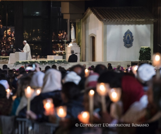 20-Pilgrimage to F&#xe1;tima: Blessing of the candles